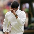 Novaka savladale emocije Đoković zaplakao nakon izgubljenog finala Vimbldona (foto)