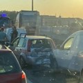 FOTO Lančani sudar kod Ade: Sudarila se tri automobila, nastao kolaps
