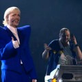 (Видео) "уааа" хаос на Евровизији у малмеу: Публика звижди и скандира због Холандије, не наступају пред жиријем: "То може…