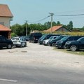 Ubistvo u Loznici preuzelo VJT u Šapcu: Obavljen uviđaj, uhapšen vozač automobila iz kog je pucano