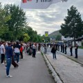 Novi Pazar: Demonstranti obišli policiju, sud i kuću rektorke Dolićanin