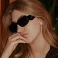 (Foto) Lena Marinković u otkopčanoj košulji: Nabacila "brze" naočare od 350 evra, pa zavodljivo pozira