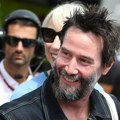 Oženio se Kijanu Rivs? Ceo svet bruji o tajnom venčanju sa Aleksandom, ovo su detalji intimne proslave