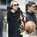 Ispraćaj Zdravka Šotre na kremaciju: Sin u crnini prima saučešće, Radoš Bajić nosi belu ružu, Sloboda i Vojin u suzama