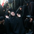 Trenutak kada je Iran objavio da je Hamnei mrtav: Voditelj plakao; Urlici odzvanjali ulicama FOTO/VIDEO