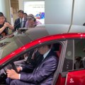 Novi automobil na svakih 76 sekundi! Vučić obilazi fabriku Xiaomi u Pekingu: Više od 700 robota sklapa vozila