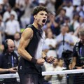 Шелтон победио Алкараса и пласирао се у полуфинале Ју Ес опена