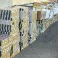 U Novom Sadu zaplenjeno skoro 50.000 paklica cigareta, uhapšen muškarac