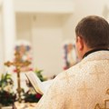 Sve je trajalo godinama! Sveštenik (35) iz Like optužen da je polno uznemiravao kolegu: Skandal trese Hrvatsku