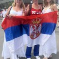 Novakovi navijači na Rolan garosu: Đoković ima veliku podršku u polufinalu (foto)