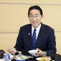 Kišida i ministri jeli ribu iz Fukušime: Vrlo ukusno