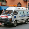 Sudar autobusa i voza u Peruu, četiri osobe poginule, više od 30 povređeno