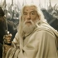 Gandalf iz "Gospodara prstenova" hitno odvezen u bolnicu: Glumcu se desio strašan pad na sceni