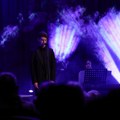 Širom zatvorenih očiju – srpski Bočeli Nemanja Crnatović arijama rasplakao publiku u Fondaciji Mozzart