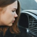Koliko je opasno ako osetite miris goriva u kabini automobila - šta bi trebalo da uradite?