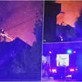 Požar u Pančevu: Gori napušteni objekat iza robne kuće