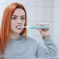 Da li perete zube pre ili posle doručka? Zubari upozoravaju na veliku grešku koja može skupo da vas košta