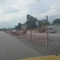 VAŠA PISMA: Meštani naselja Radin Do traže hitne mere. Ulica Šesti kolosek je nebezbedna za pešake, ali i za vozila!