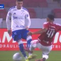 Izmišljeno novo fudbalsko pravilo: Ovakva kazna nikada pre nije viđena