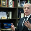 Zapaljen automobil tužioca Vujičića u Valjevu, ministar Vujić osudio napad