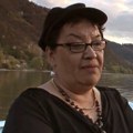 Od vrha Jugoslavije do čišćenja toaleta u tuđini: Naša pevačica sa 14 godina igrala žmurke, a ujutru otišla da se porodi…
