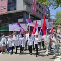 Zdravstveni radnici iz Severne Mitrovice na protestu podrške uhapšenim Srbima