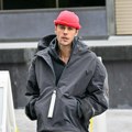 Džastin Biber objavio niz čudnih fotografija, fanovi zabrinuti: "Teško i tužno za gledanje" FOTO