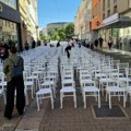 Za nestale 1.616 belih stolica: U Banjaluci obeležen Dan nestalih i poginulih u Odbrambeno-otadžbinskom ratu