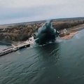 Rusi pogodili branu u Ukrajini! Snimljen udar šest vođenih bombi na najveći akumulacioni rezervoar u Harkovu (video)