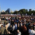 MUP izneo procenu koliko se građana okupilo na skupu SNS ispred Skupštine