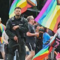 Počela prajd parada u Hamburgu uz pojačano policijsko obezbeđenje (FOTO)