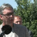Vučić u severnobanatskom okrugu Stigao u Rusko Selo: Krećemo u drugu fazu rekonstrukcije bolnice u Kikindi, kanalizacija 1,3…