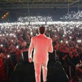 "Ima više cipela nego bilo koja žena, garderober na dva nivoa" Stilista otkrio sve o popularnom pevaču