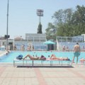 NPS: Deca evakuisana iz bazena Čair zbog tehničkih problema