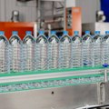 Posle neodvojivih čepova stiže nova promena na plastičnim flašama: Evo šta će kupci primetiti u prodavnicama