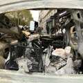Čeka se Pariz leči rane: Telegraf na licu mesta, sve miriše na paljevinu, svuda olupine izgorelih automobila