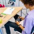 Učenje na prvom mestu: UNESCO poziva na zabranu mobilnih telefona u školama