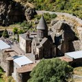 Jermenski Ostrog se zove Gegard, Manastir Svetog koplja