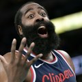 Harden ismejao rivala zbog simuliranja VIDEO