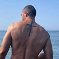 Harao je scenom, bio u braku sa zgodnom pevačicom, pa nestao! Pevač otkrio zbog čega se povukao: Ispao sam žrtveno…