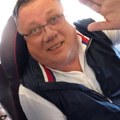"Moj čika Halid": Pevačica objavila sliku sa Bešlićem, a njena posveta tera suze na oči: Morala je da se oglasi (foto)