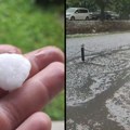 Srpski grad na udaru strašne oluje! Zabeleli se putevi od grada, a potoci liju ulicama (video)