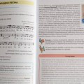 Otkud pevačica Snežana Đurišić u udžbeniku za muzičko?
