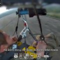 (Video) Ovo nikada nije viđeno u istoriji ratovanja! Ukrajinci prvi put evakuisali ranjenika dronom: Pogledajte kako borca…