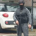 Kurtijeva policija brutalno zastrašuje Srbe: Sproveli raciju u uniformama bez oznaka (video)