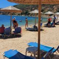 Grci menjaju pravila na plažama – gde ćemo ovog leta moći da raširimo sopstveni suncobran i peškir