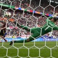 Fudbaleri Francuske u četvrtfinalu posle pobede nad Belgijom