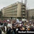 Protest podrške studentima u blokadi '4000 nastavnika, 4.000 koraka' u Novom Sadu