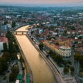 Lov u mutnom, nebeske cene apartmana „na dan” za zakazani protest u Nišu