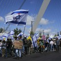 Sukob policije i antivladinih demonstranata u Jerusalimu, nekoliko ljudi uhapšeno